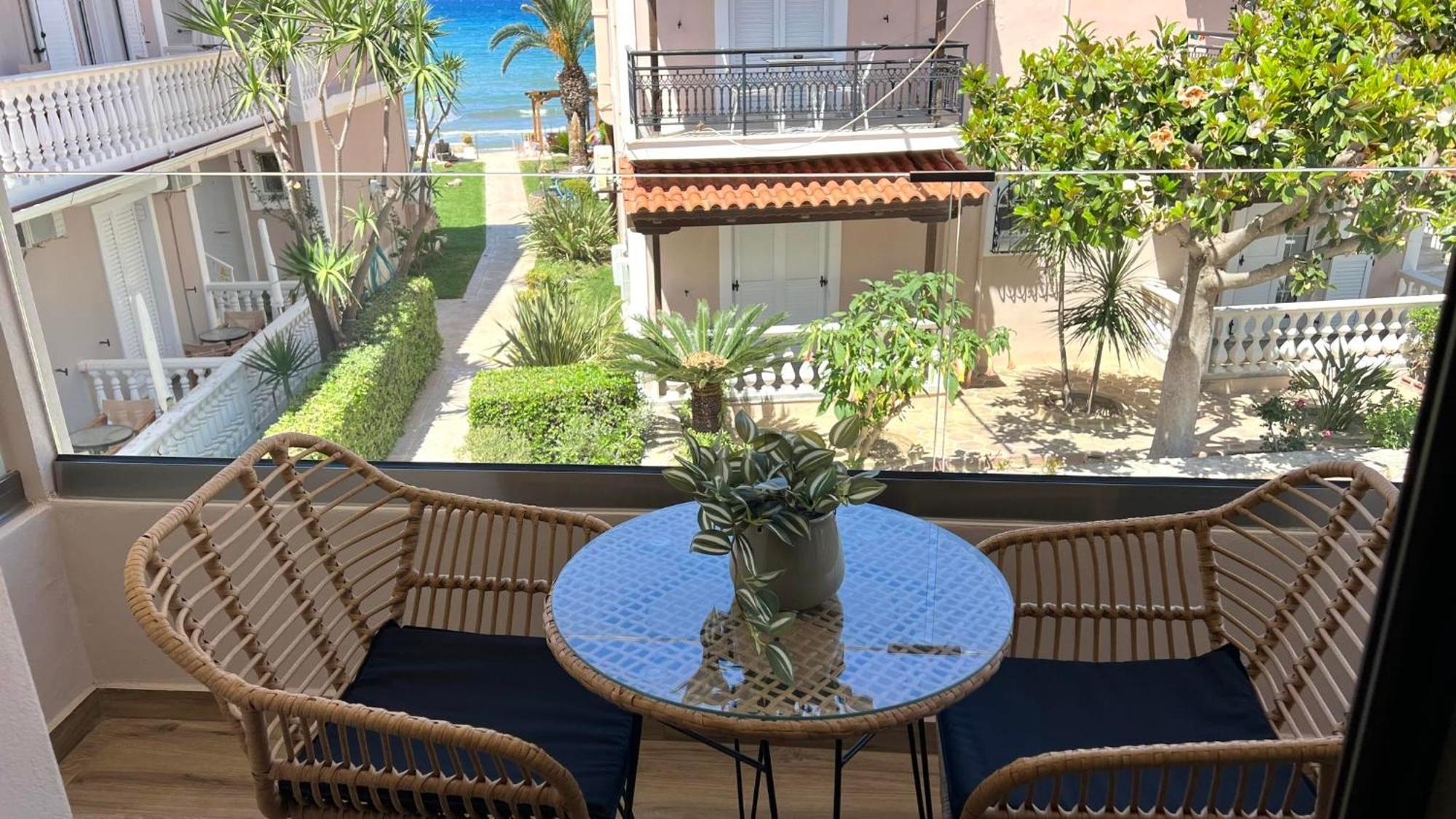 Roula Kotsonis Superior A Apartment